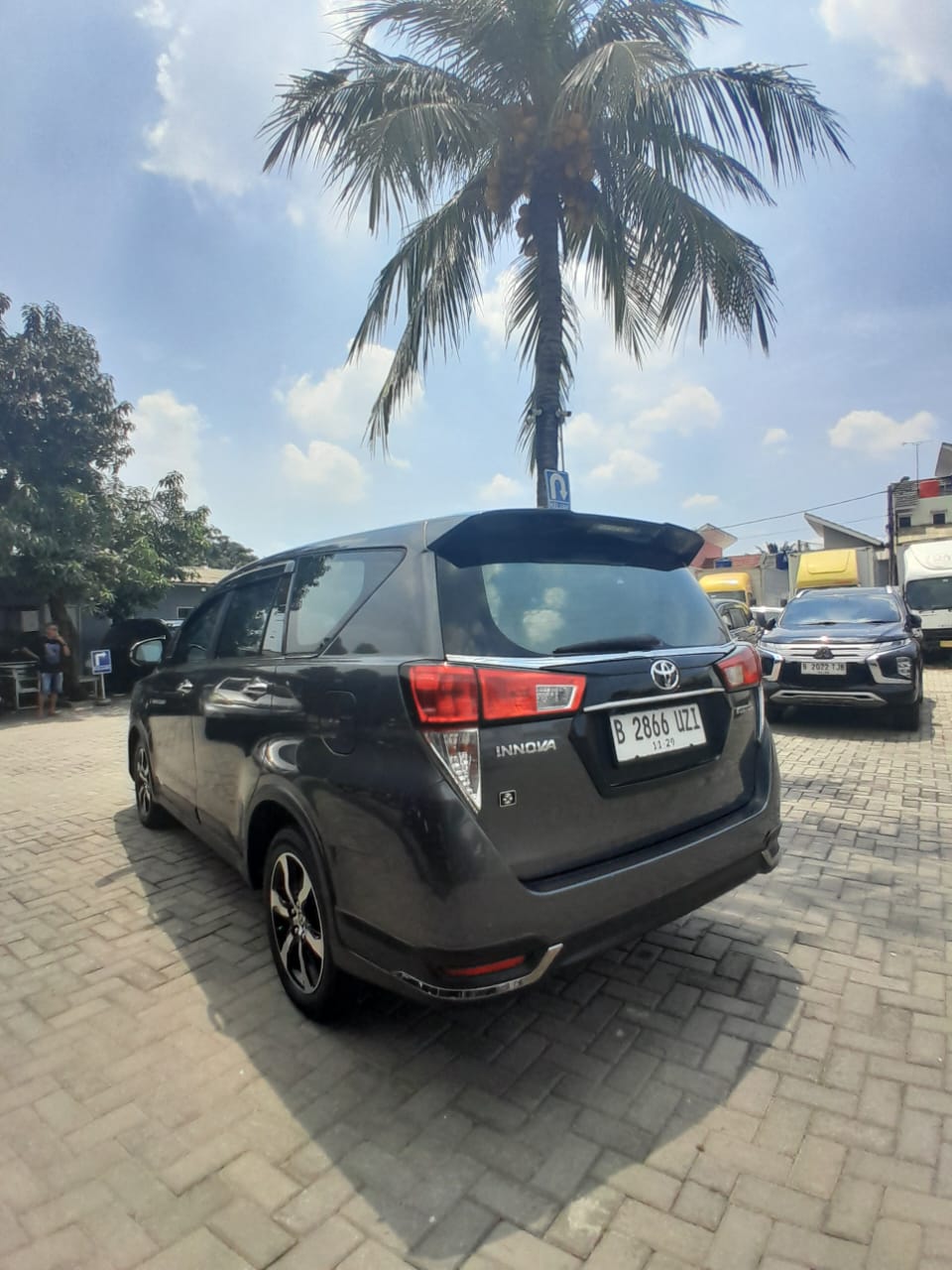 Gambar New Venturer 2.4 at 